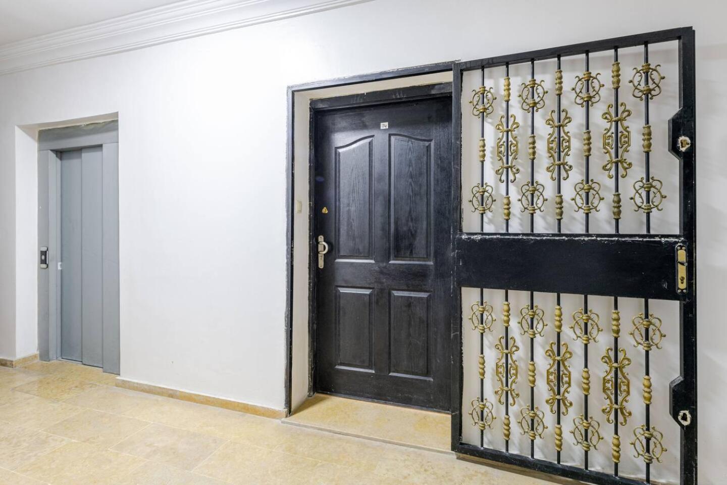 Appartement Acacia 2 Chambres Au Centre Ville Tangier Exterior photo