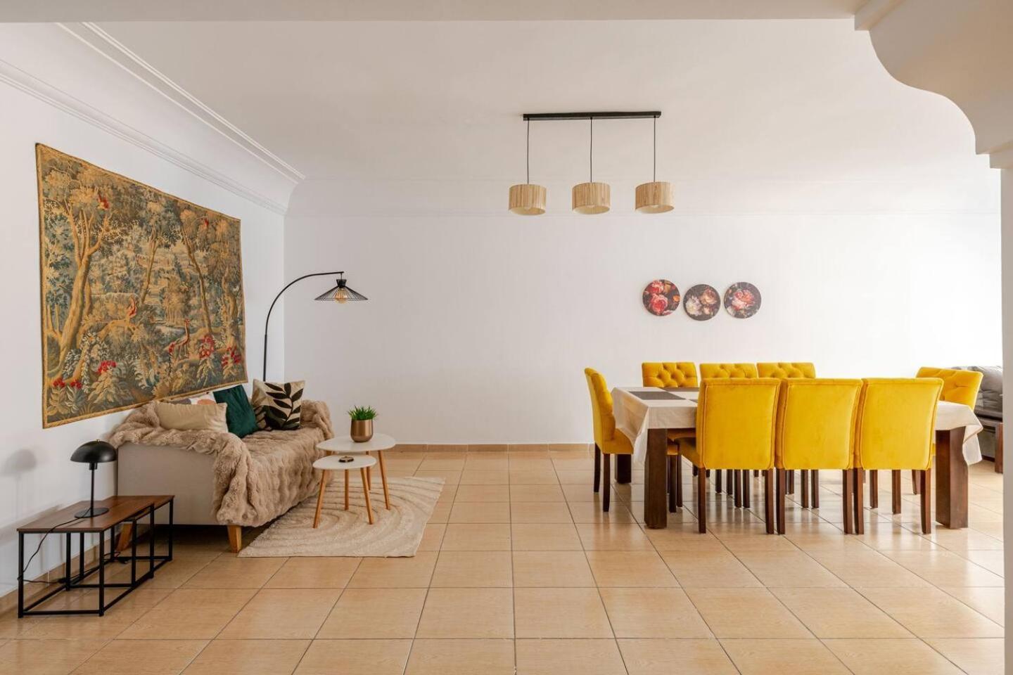 Appartement Acacia 2 Chambres Au Centre Ville Tangier Exterior photo